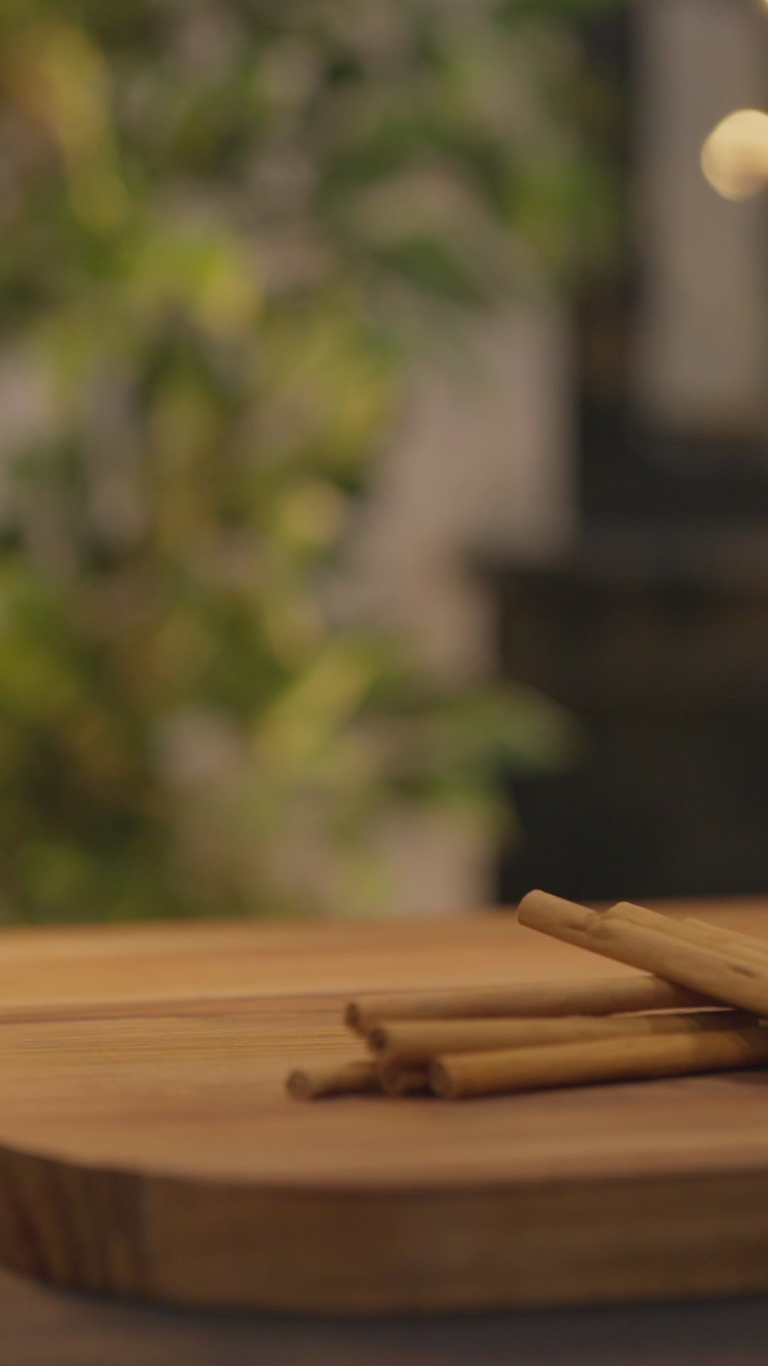 How to brew Alba Brew: Alba-grade Ceylon Cinnamon flakes steeped in boiling water